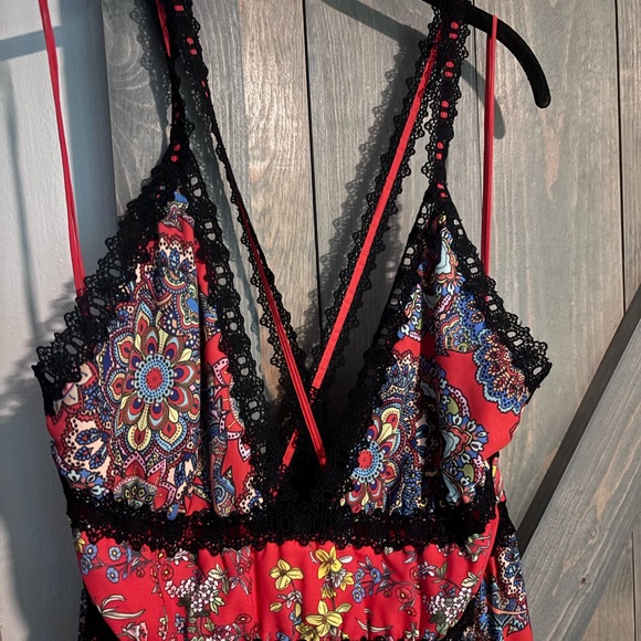 Alice + Olivia Red and Black Floral Maxi Dress EUC size 14 - Picture 3 of 10